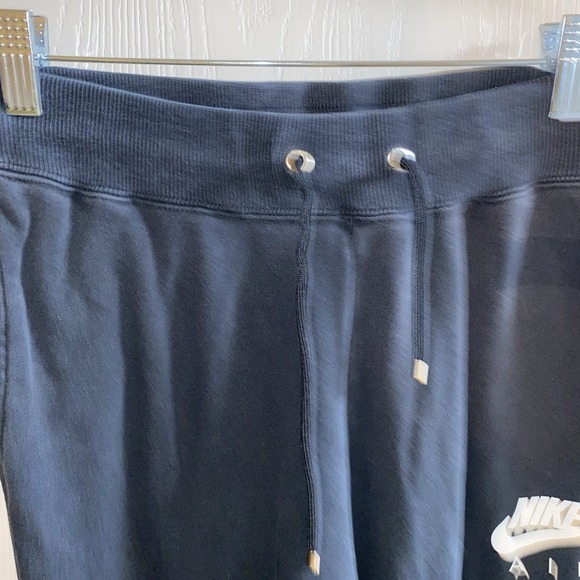 Men's Nike Air Joggers Small Drawstring Graphic On Back‎ Of Leg Black - Picture 4 of 9